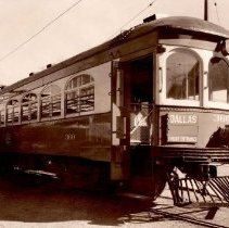 Freshly Repainted TER Passenger Motor 360 at Dallas Interurban Station